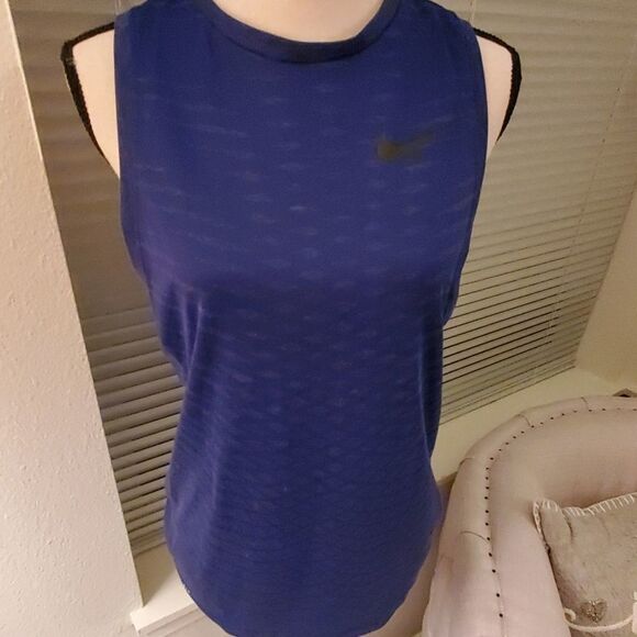Nike DRI-FIT Blue Tank Size Small - Picture 1 of 3